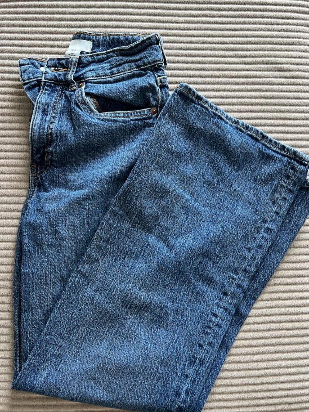 H&M High Waist Jeans – Size US 4 / EUR 36